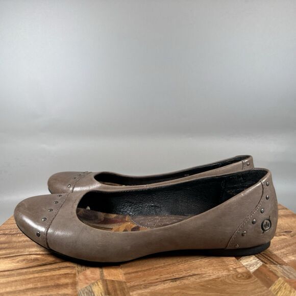 Born Lola Brown Leather Studded Slip On Ballet Flats‎ Women's Sz 8 US - Picture 3 of 7
